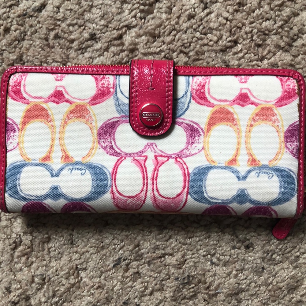 Scribble coach wallet